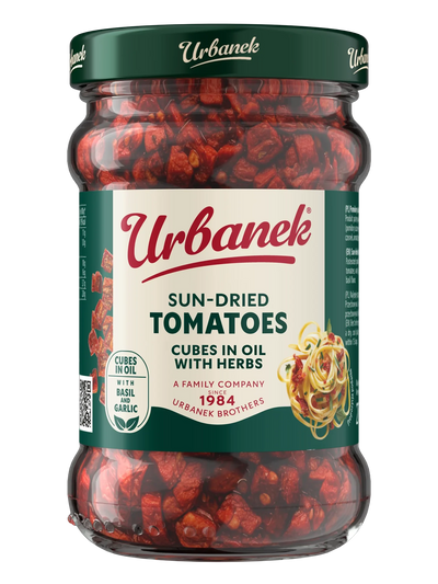 Sun-dried tomatoes cubes for pasta with herbs