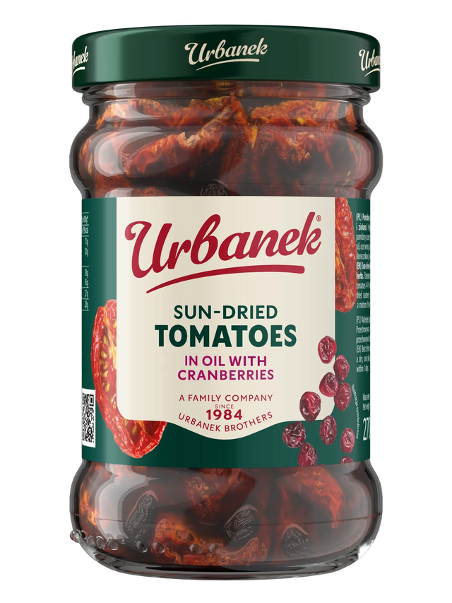 Sun-dried tomatoes in oil with cranberries