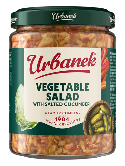 Vegetable salad with salted cucumber