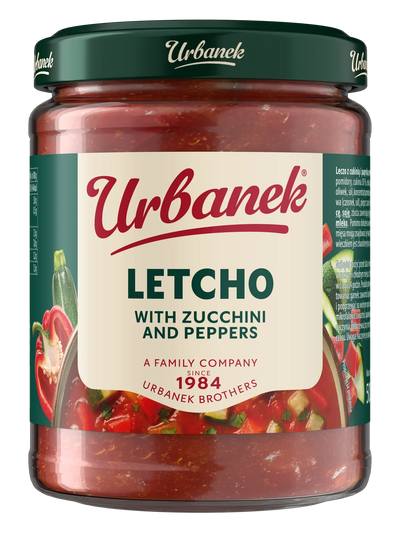 Letcho with zucchini and peppers
