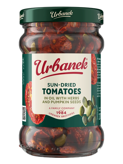 Sun-dried tomato halves in oil with pumpkin seeds
